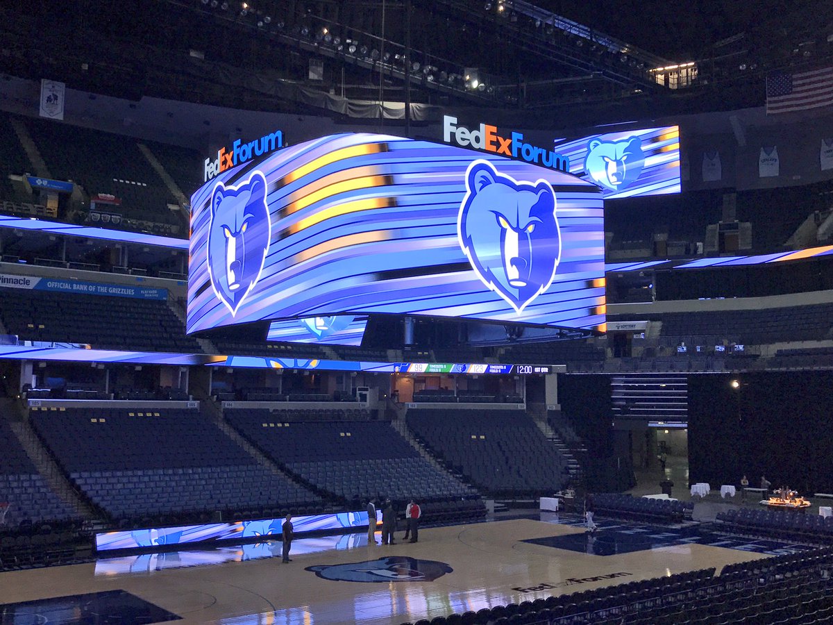 memgrizz's tweet photo. First look at our new HD video board &amp; displays 👀🔥 https://t.co/hG2JecS0Q7