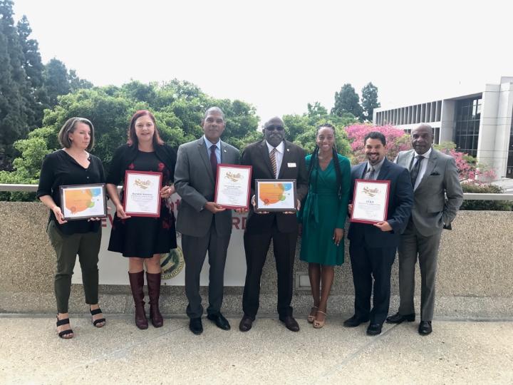 SteveBradford's tweet photo. Thanks @ATT for providing $2500 grants to local non profits,Rainbow Services and Concerned Black Men of LA in #35SD. https://t.co/XLBxq3qiMe