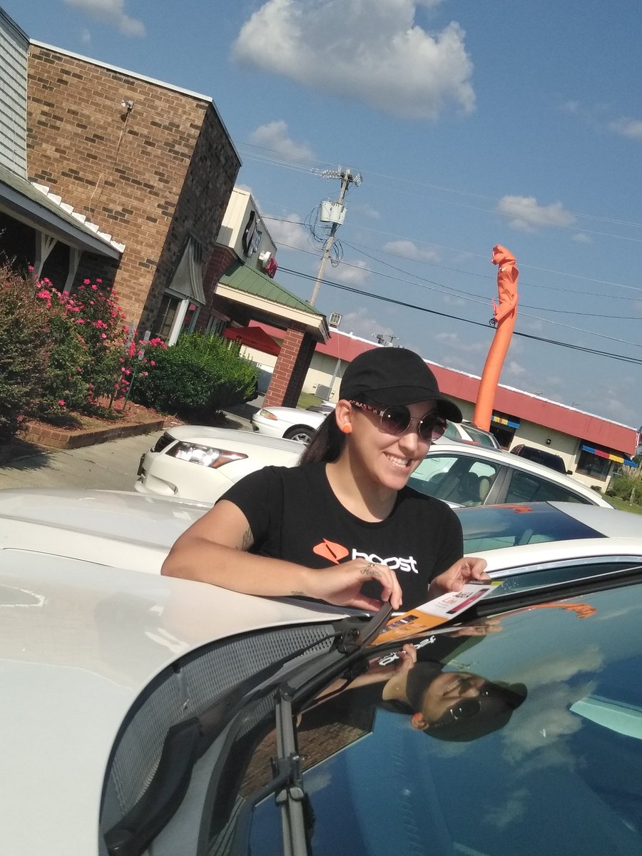 Boost28352's tweet image. Getting the word out!! 
#FreeMonthWhenYouAddALine
#FreePhoneWhenYouSwitch
#NoTaxesAndFees @MstelecommStore @Boost28352