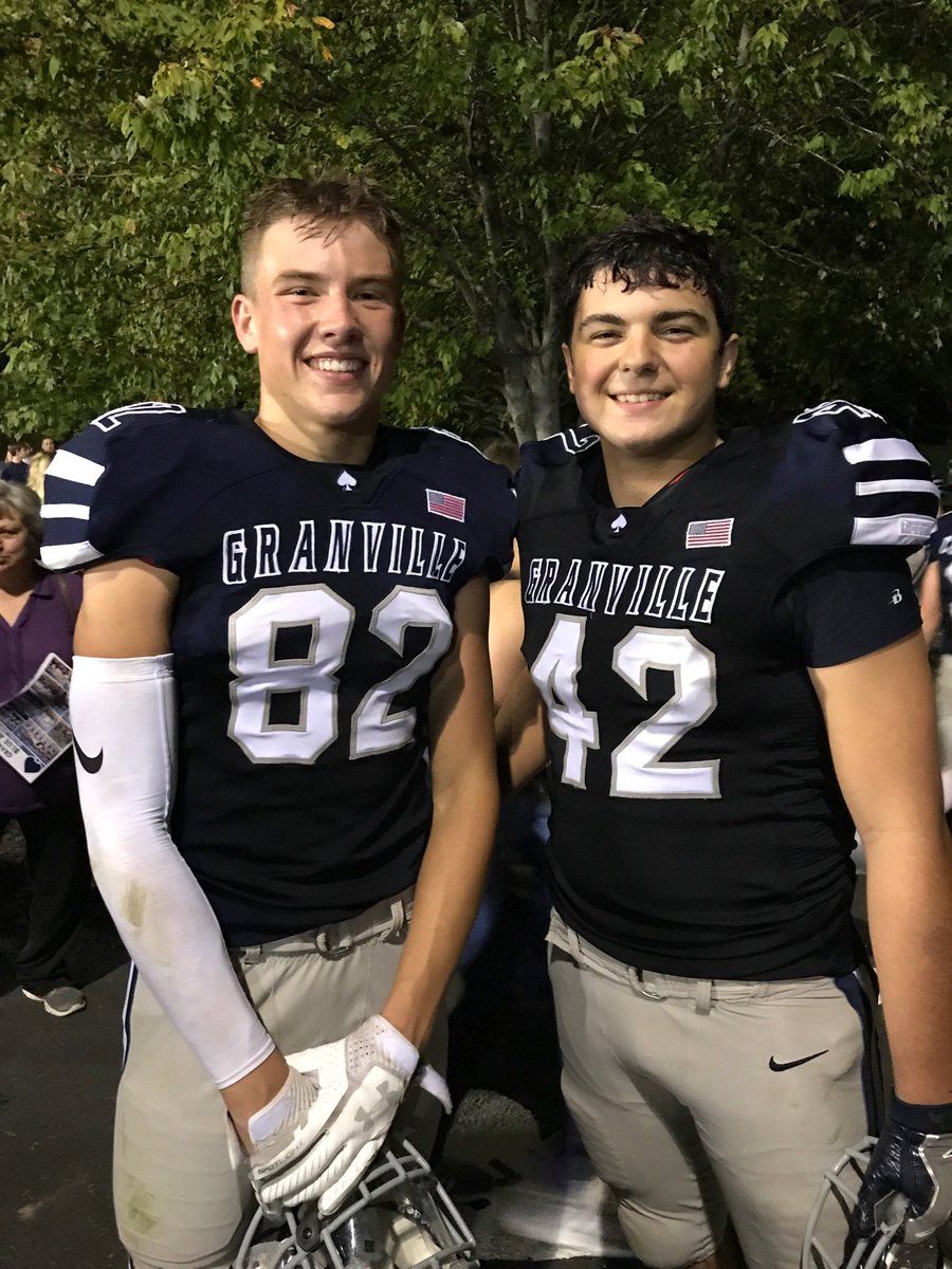ReesePyle's tweet photo. Congrats to the Blue Aces on their Homecoming win! #RPDMProud #owen #tackett https://t.co/WDuHHmTGes