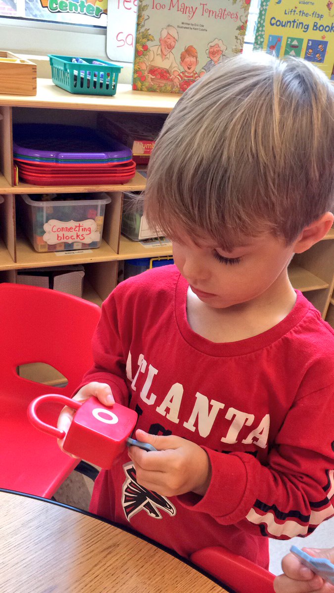BilalsPreKClass's tweet image. Introducing new materials is so exciting! 🎉 Alpha-locks for the win! 🔠🔐🔡 #alphabetknowledge #learnasweplay #prekrocks @APSGardenHills