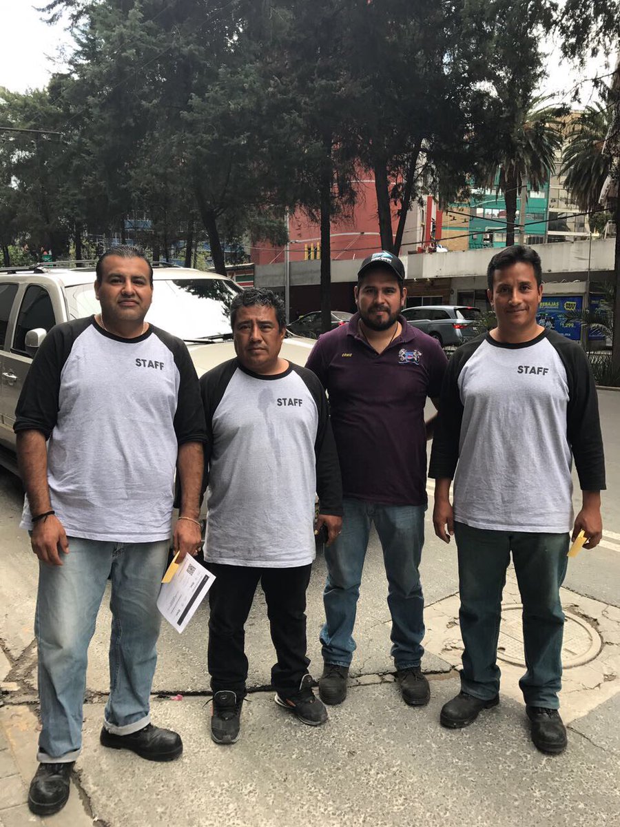 TimeOutMexico's tweet photo. Hoy salieron d nuestro centro d acopio donaciones para Puebla, Morelos, Oaxaca y Malinalco. Seguimos el fin de semana. Gracias #FuerzaMéxico https://t.co/TilbDurPmW