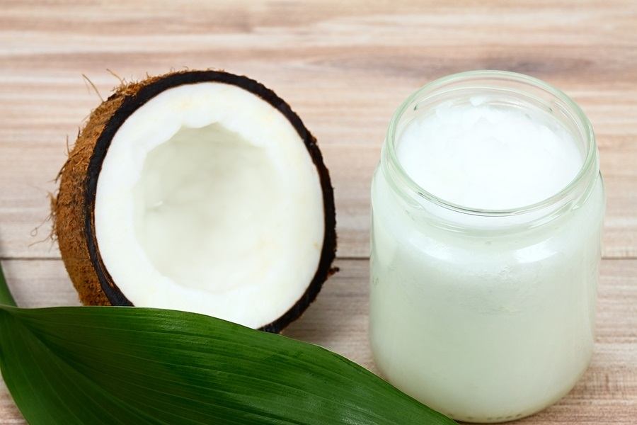 Study: Lauric Acid from Coconut Oil Inhibits Cancer Cell Growth Without Affecting Healthy Cells ow.ly/PTjJ30fkZTi #CoconutOil #Cancer