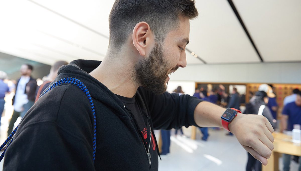 The first thing you do with your new #AppleWatchSeries3: Call Mom apple.co/2xkZ9CG