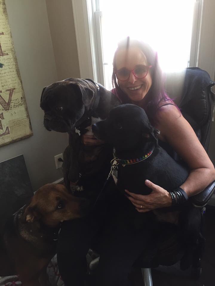 AnswerAdvantage's tweet image. Lynde is our apartment on call change pro and an amazing dog mom! #AnswerAdvantage