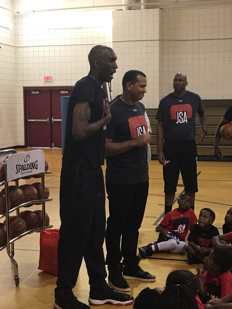 CoachBoog_'s tweet photo. We stay blessed. Had a great time today. Thanks @JoeBeast95 and the Academy. @ATLHawks we’re in the building @UnderArmour #PythonGang @AROD https://t.co/inCAiY5WT3