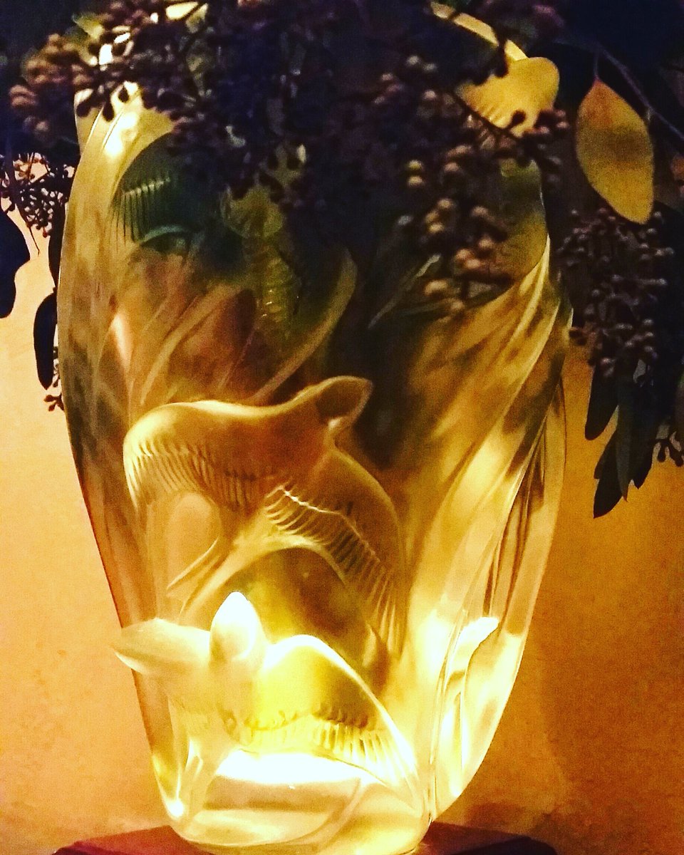 Lovely Lalique, <a href="/LesNomadesChi/">Les Nomades</a>