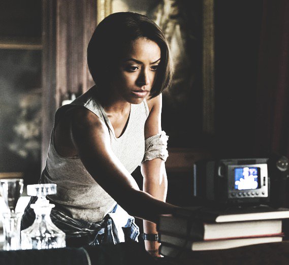 bsbwitch's tweet image. ✩; αl • tru • ιѕ • tιc› bonnιe bennett, you hαve no ιdeα whαt ι cαn beαr.