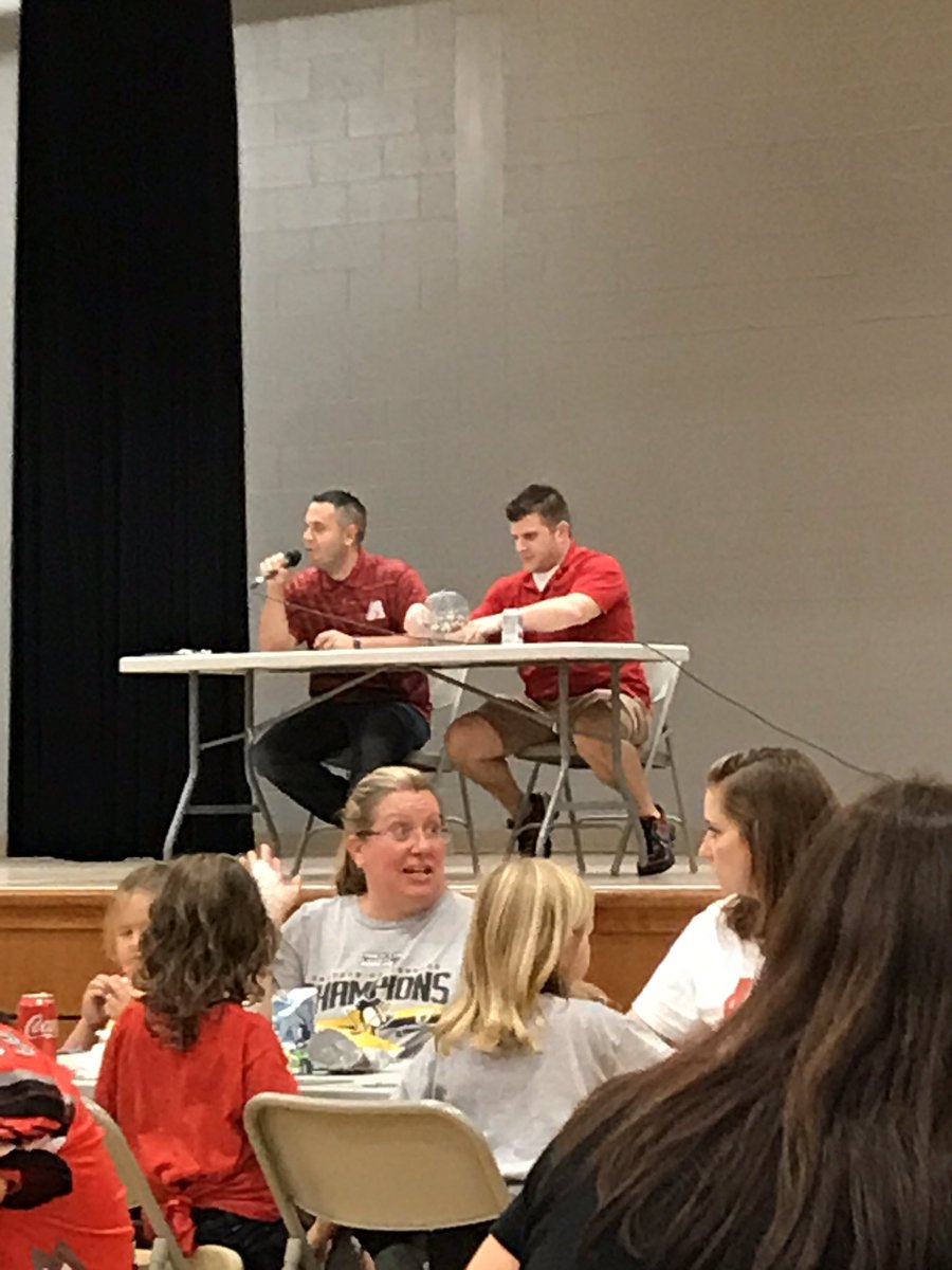 zusinas's tweet photo. Principal Scott Miller calling the bingo numbers at the Avonworth Primary Center PTA fundraiser! https://t.co/wxIkahEkLf