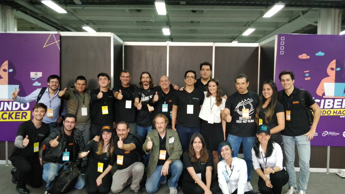 yadox's tweet photo. Ha sido un verdadero placer para todo el equipo @mundohackertv haber podido compartir #Col40MundoHacker . Gracias @Ministerio_TIC por todo! https://t.co/VXPyUOfXxF
