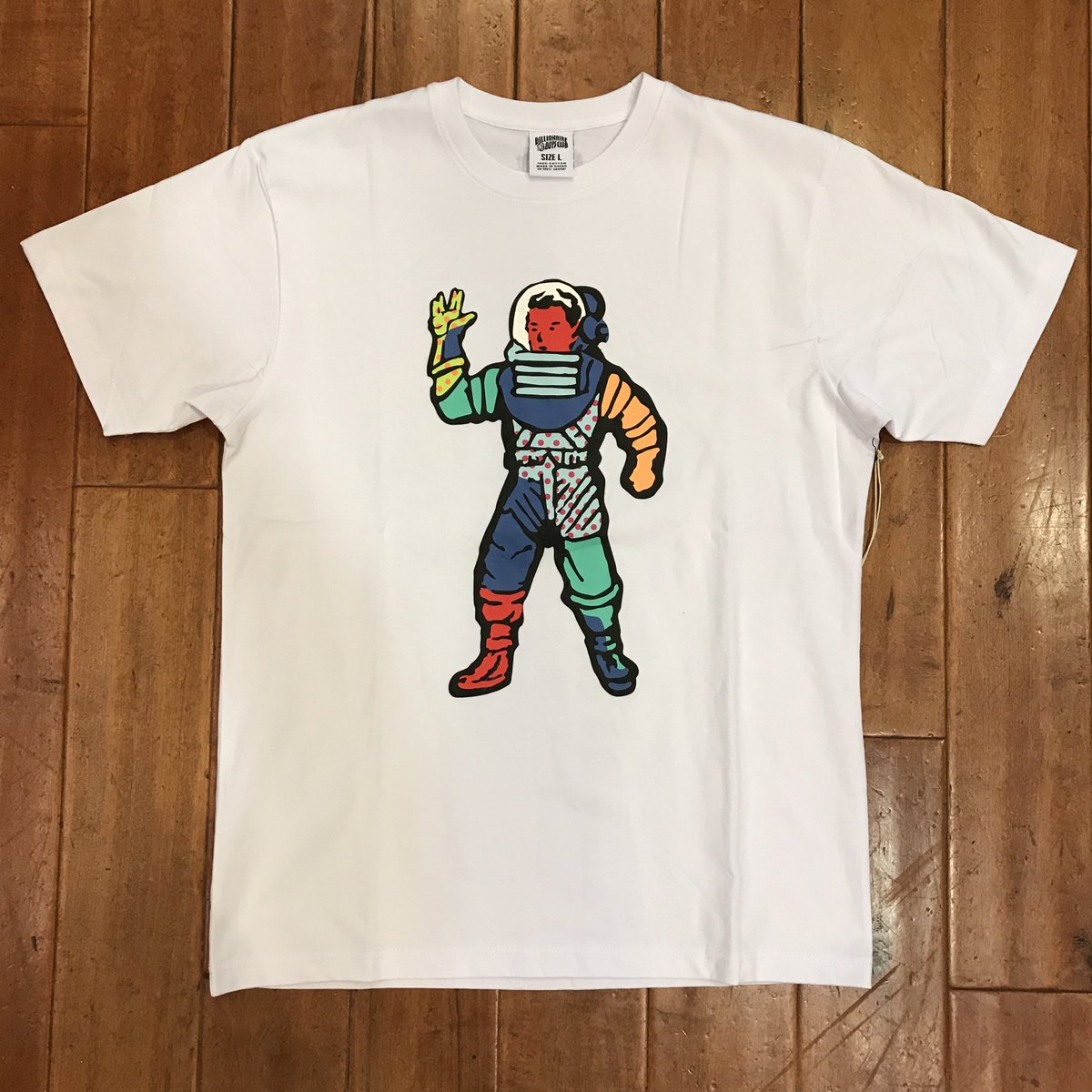 HiddenHype's tweet photo. 🔔 Astronaut tee available in sizes S-3X💪🏽 Be sure to pick up some of the NEW #BillionaireBoysClub collection now in stores❗️#HiddenHype #BBC https://t.co/nVl52Ti0K3