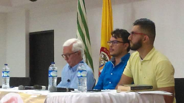 HannerSabogall's tweet photo. ¡Lleno total!
Gracias a todos quienes nos acompañaron en el evento de la verdad total con Jorge Robledo. 
#RobledoPresidente https://t.co/soonYPJNjc