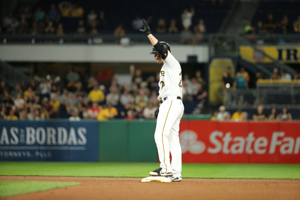 Pirates's tweet photo. 🚨#FreeseWarning🚨

Your Bucs are on the board after a @david23freese double to the wall!

2⃣-1⃣ them https://t.co/GP668jMAp3