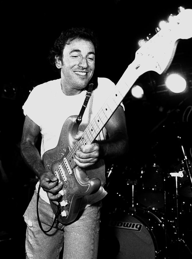   HAPPY BIRTHDAY Bruce Springsteen 67 today.
One of  the best lines ever ! 