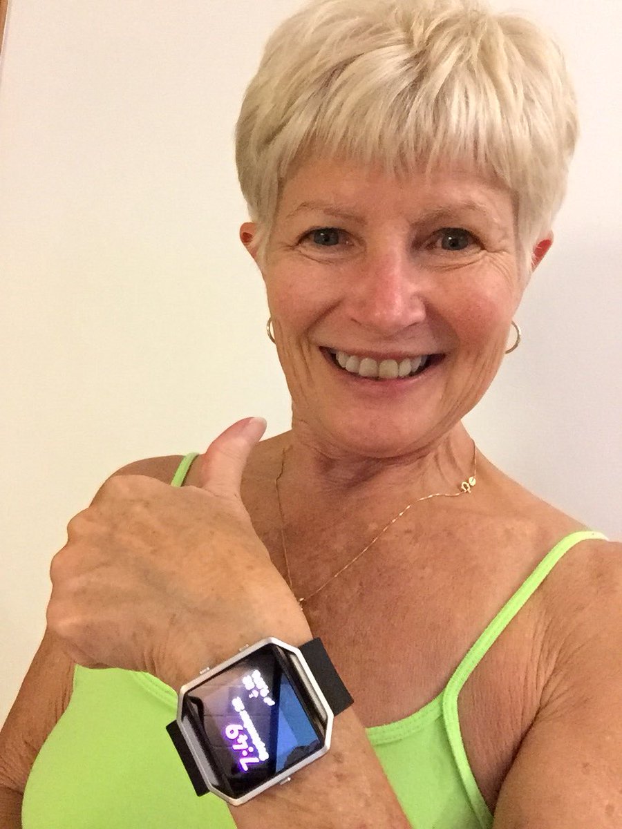 commandersusan's tweet photo. Thanks to a great partner with Fitbit! Kept me and Wigs on schedule. #WolvesMediaDay https://t.co/Ab2aDykX28