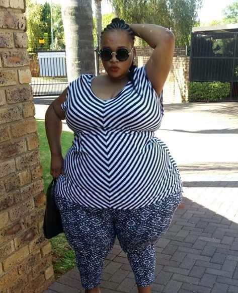 Nomthan44279374's tweet photo. Believing in your self is another secret to success #plussize #plussizemodels #biggirlrock #fatgirlfriday #prittyface https://t.co/IZMgvRwNgk