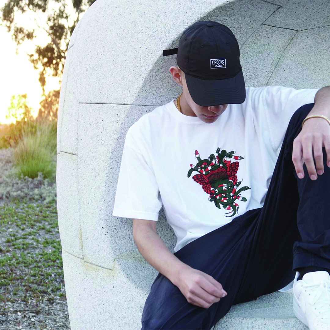 crooksncastles's tweet photo. Fall 2017 | 3rd Drop | Available Now
https://t.co/ZL8I7NAIdo
#SALEWDS #CROOKS #CROOKSNCASTLES #CSTC #CRKS https://t.co/KKZwo5Xmc1