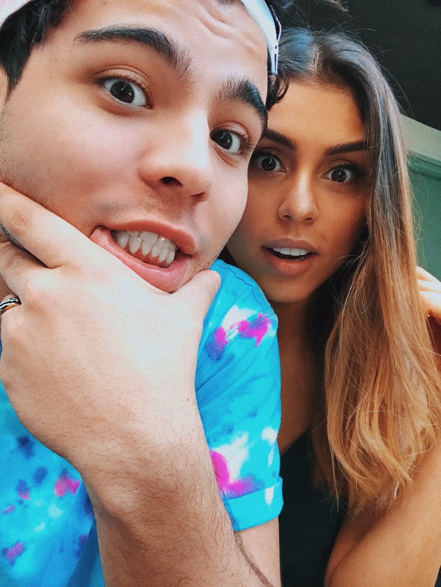 villalobossebas's tweet photo. made in colombia 🇨🇴 https://t.co/qVfXMAU3lB