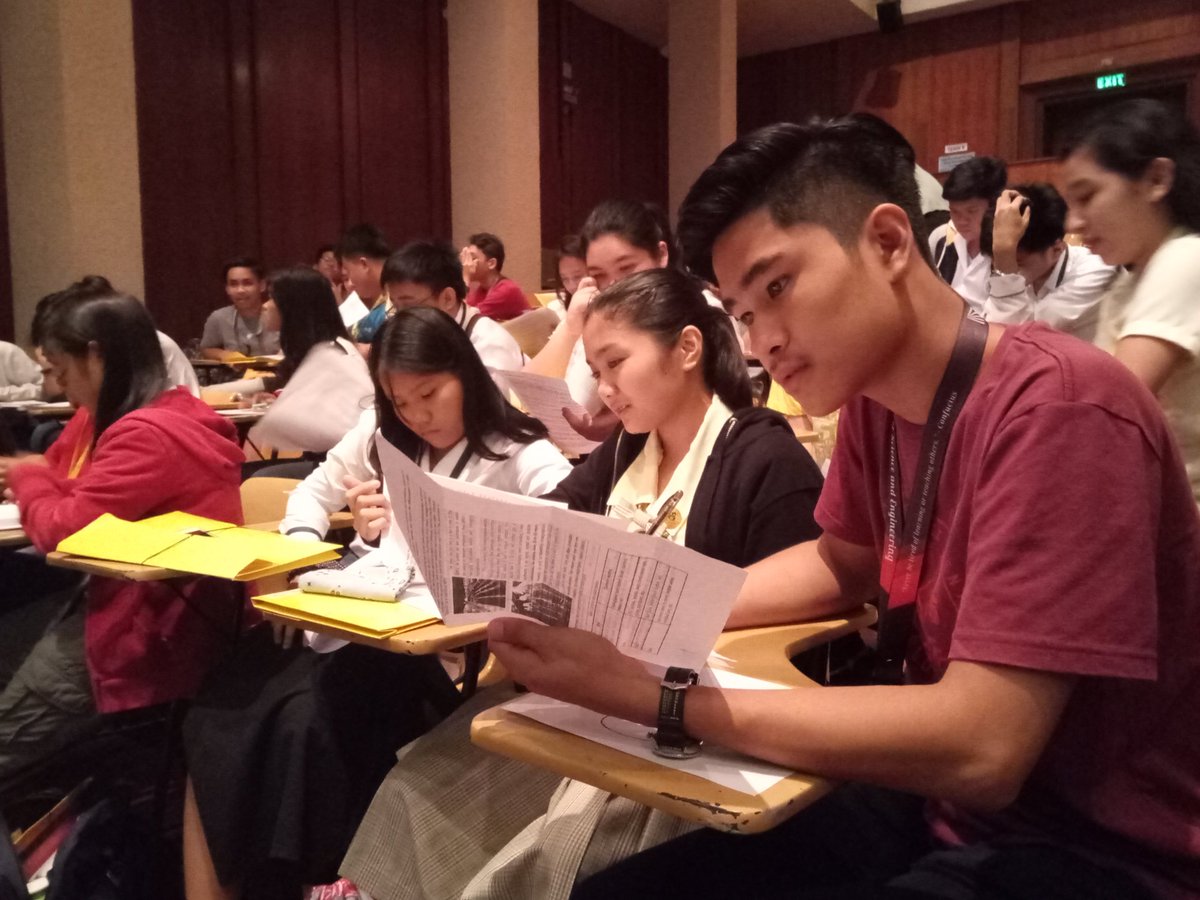 UP49ers's tweet photo. Idea Competition is ongoing! #potentialproblems #potentialsolutions 

#AdawiDay2
#NMMMESummit2017 https://t.co/lcohopBAs0