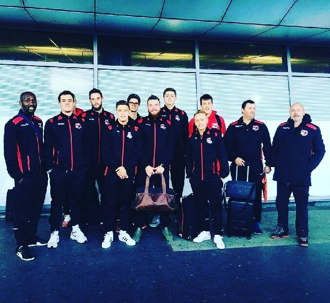 HarnesVB's tweet photo. ELITE - La #TeamObus prête à embarquer pour Nice #matchday #FREHVB https://t.co/2M0ISYSqlz https://t.co/2hTOfUEaor