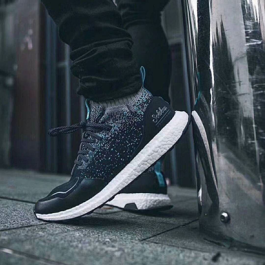 wubnan's tweet photo. adidas x Packer x Solebox ultra boost mid
SIZE 42.5 43 44.5 45 46
No tag 
#adidaspacker #adidassolebox #sampleadidas https://t.co/CIRsMni4kA