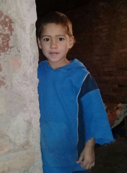 CallejeraEterna's tweet photo. Barrio San Martín, cerca de la escuela 9 desapareció este nene por favor difundan https://t.co/STOsh1n14m
