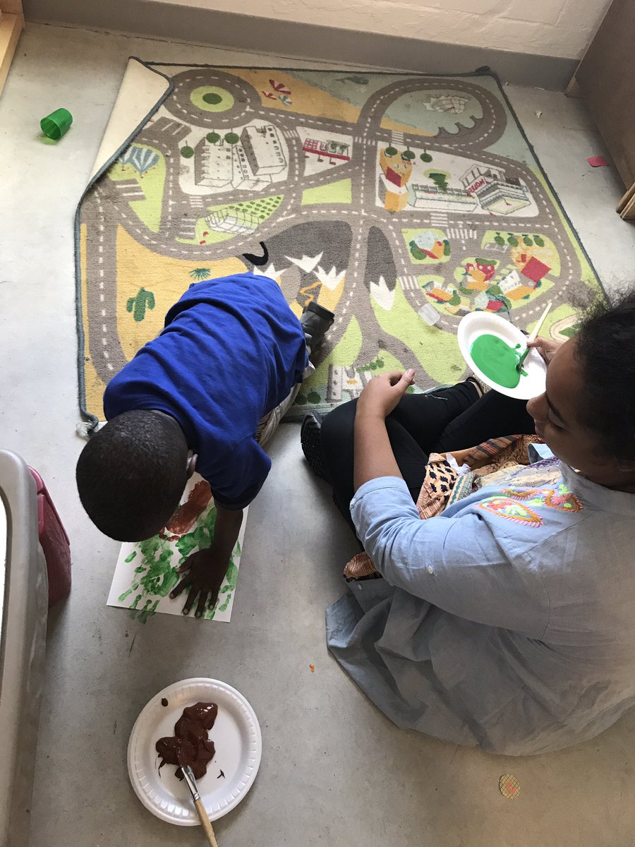 heymissamber's tweet photo. Family Trees in the making! As apart of #TheFamilyProject, Ss painted hands and feet to begin step 1 of their family trees. #projectapproach https://t.co/1g89BsOas2