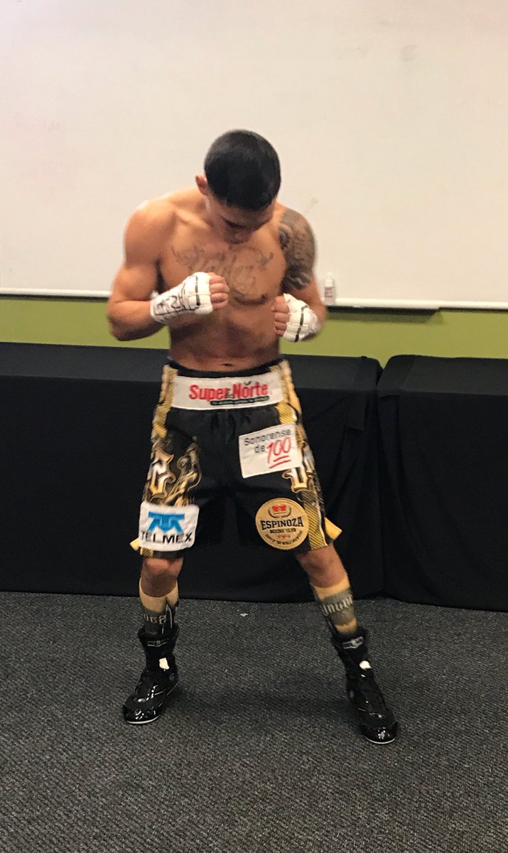 spiderdyor's tweet photo. BackStage #TeamValdez #ValdezServiana #PorMéxico 🇲🇽 @superdelnorte @ChiltepinosOf @RingTelmex @gatorademex #SonoraDe100 https://t.co/P4zYbUI0sc