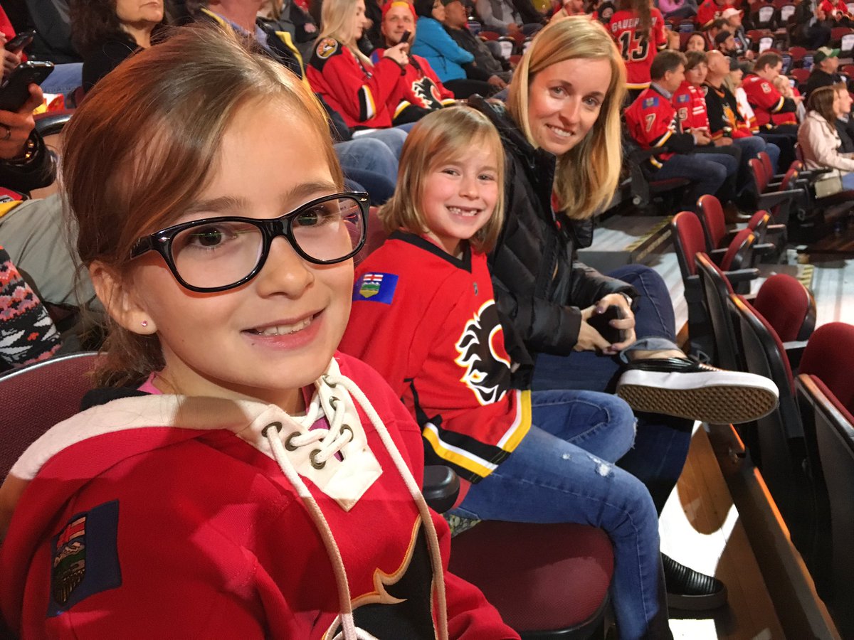 CalgaryKaizen's tweet photo. @NHLFlames @johngaudreau03 Johnny fan club in the house!!!! https://t.co/X2rN8arkc3