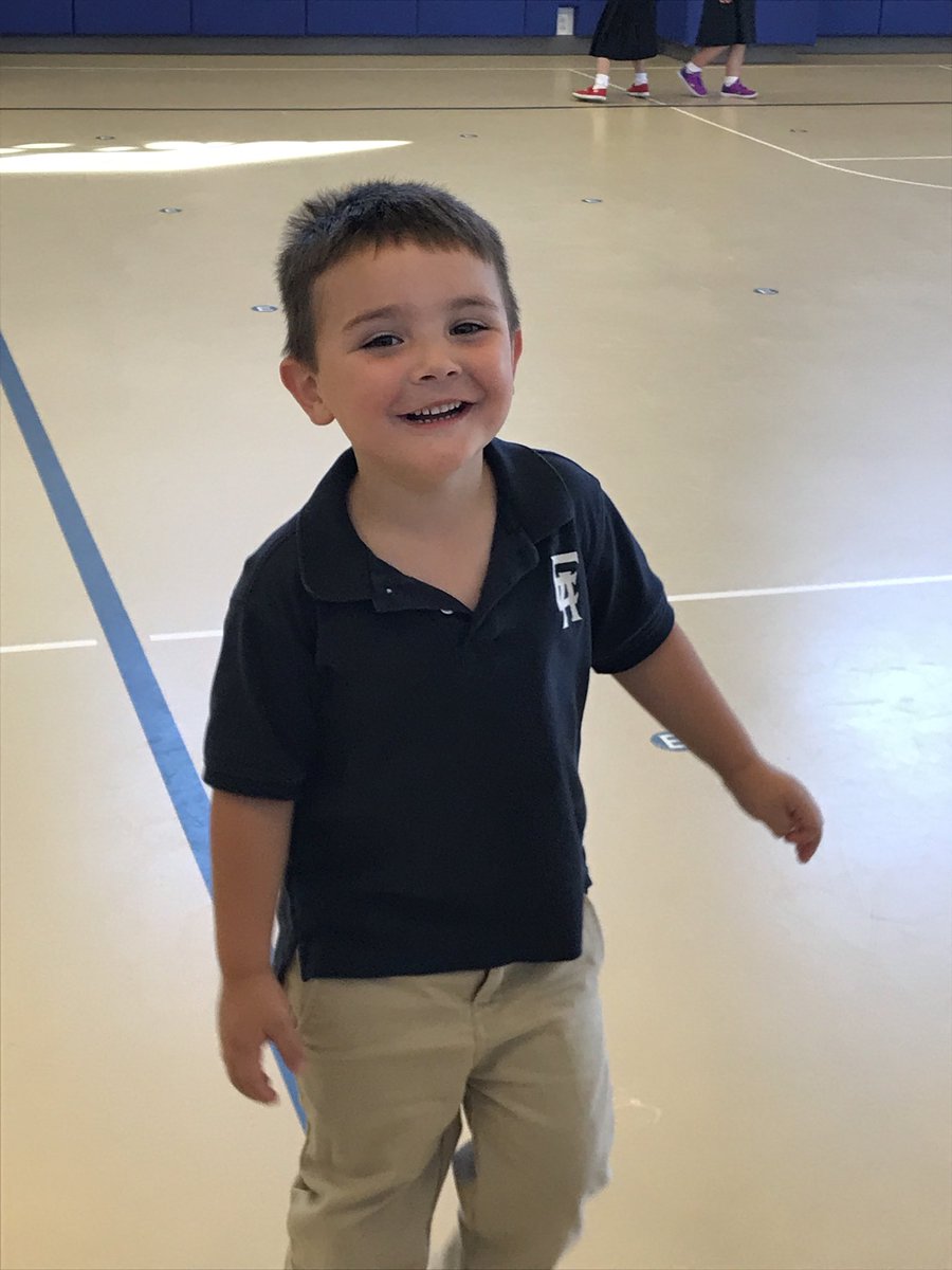 EAPhysEd's tweet photo. having fun in PE @mrgibbs34 https://t.co/jqQqcLwwic