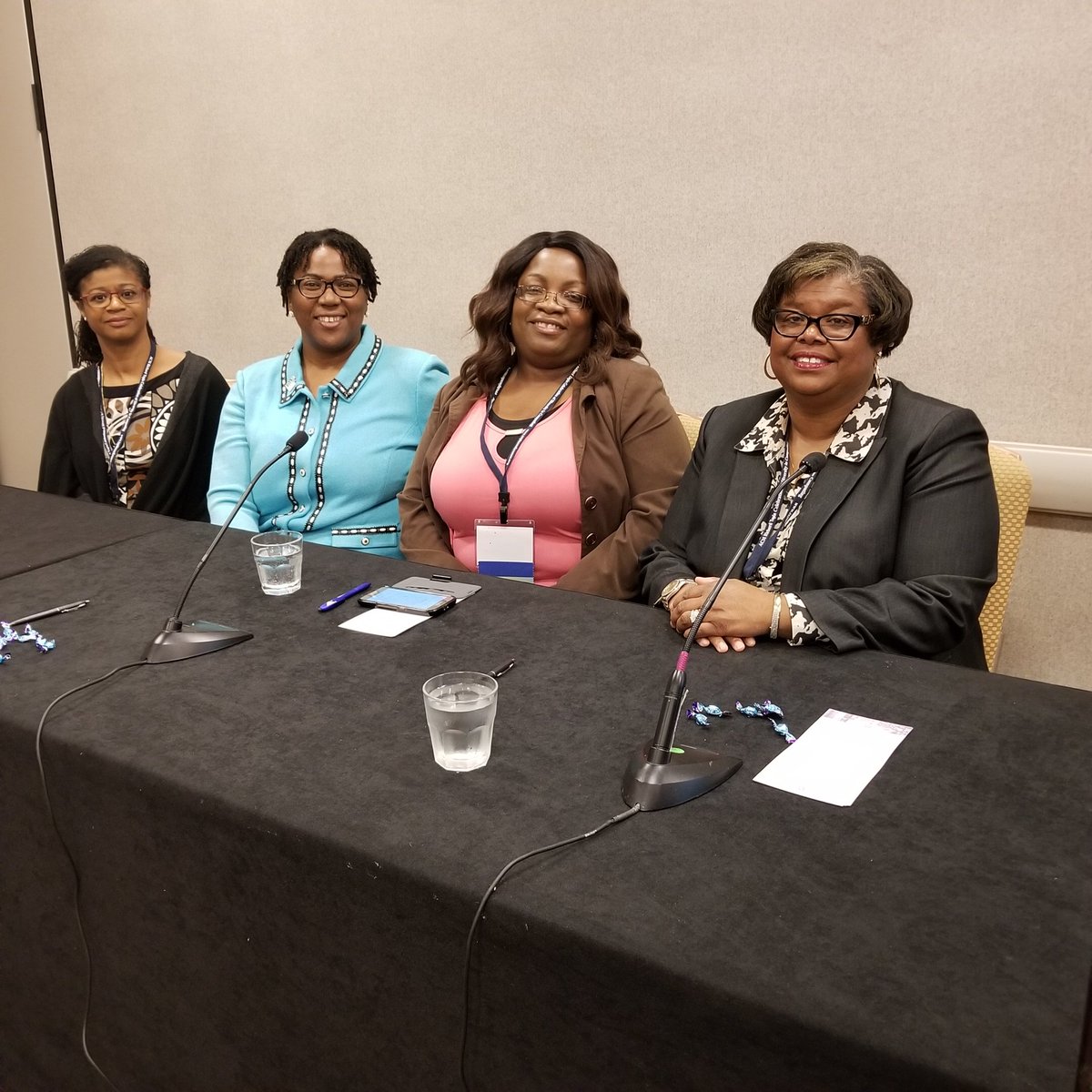 iAAMCS's tweet photo. Managing career transitions #TAPIA2017 https://t.co/Hu9agWUqL4