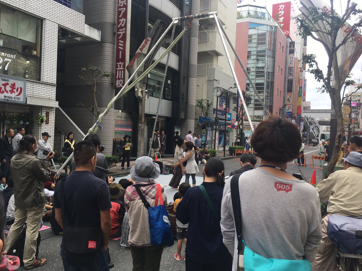 Horizon立川 Twitterissa 本日9月23日 土曜 ホライズン立川店前のすずらん通りは 立川南フェスタ17の為 10 00 17 30まで車両通行止めとなっております ホライズンの店前でも イベントが始まっております 飲食スペースなどもございます ぜひ立川に来た際は Horizon立川 Twitterissa 本日9月23日 土曜 ホライズン立川店前のすずらん通りは 立川南フェスタ17の為 10 00 17 30まで車両通行止めとなっております ホライズンの店前でも イベントが始まっております 飲食スペースなどもございます ぜひ立川に来た際は
