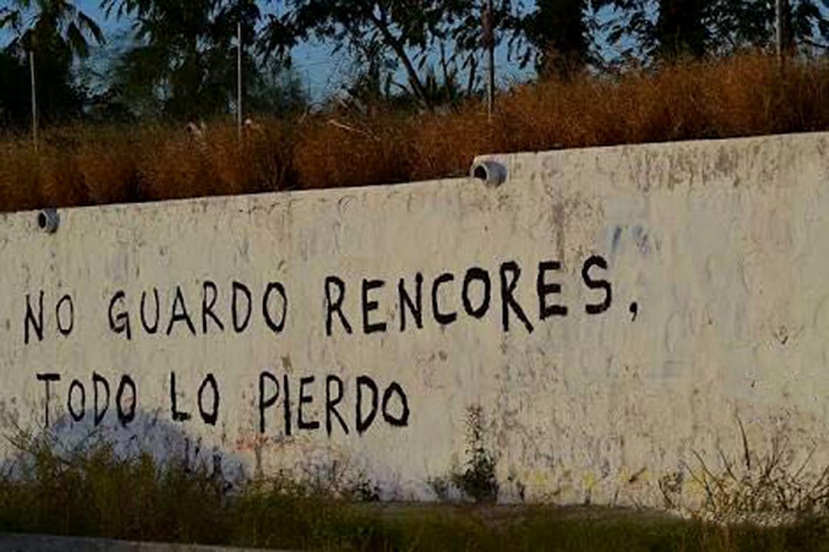 PoetaDeParedes's tweet photo. https://t.co/IZQnhv83ml