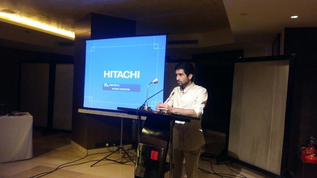 FOAIDindia's tweet photo. #ParthSeth Director #FrozenMusic #Workshop on #LostWaxCasting #Foaid2017 #theekriWork #design #interiordesign https://t.co/mb3JBK8AMN