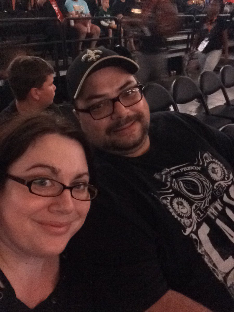 GRENDEL_58's tweet photo. We are herrrre!!! #WWESacramento #fourthrow https://t.co/PIKHp90TPL