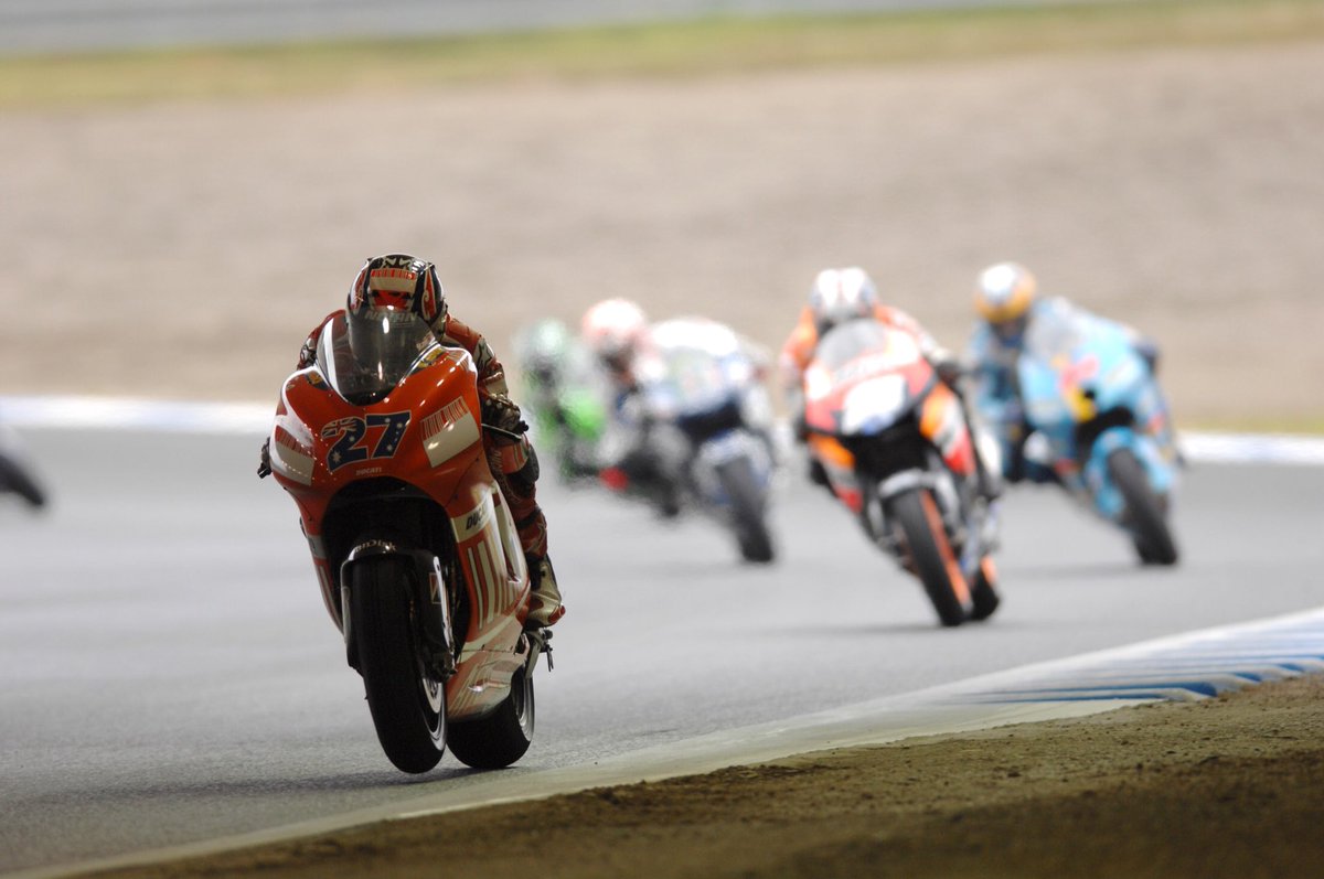 Official_CS27's tweet photo. Today is the 10 year anniversary since my 2007 world championship onboard the Bridgestone shod Ducati. #GreatMemories #10YearsOn https://t.co/4LtVh0e14b