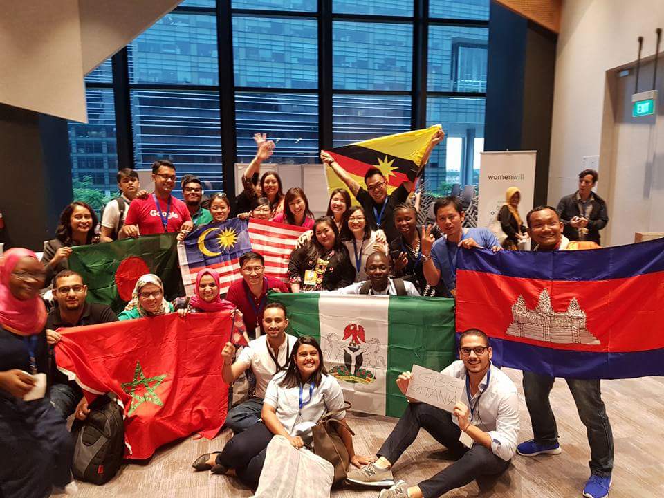 chamnanmuon's tweet photo. I'm so excited to be part of @Google Business Group community, esp. for this global summit, #GBGSummit17, at #GoogleAPAC HQ 🇸🇬. https://t.co/vr6c4B4bJI