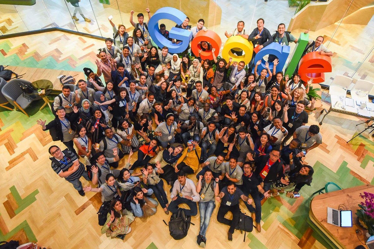 chamnanmuon's tweet photo. I'm so excited to be part of @Google Business Group community, esp. for this global summit, #GBGSummit17, at #GoogleAPAC HQ 🇸🇬. https://t.co/vr6c4B4bJI