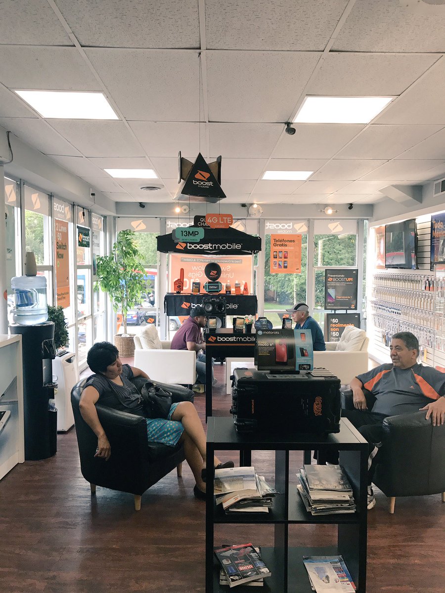 Tu_Mobil's tweet photo. Welcome to the boost family! 😊👌🏻@SPG_Josandy @VivaWireless7 https://t.co/UJh0ys4uqw