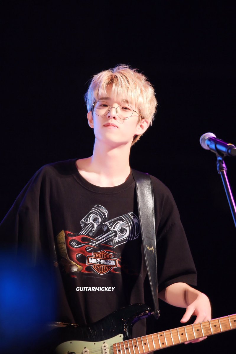 170921 🤘🏻
#Day6 #데이식스 
#Jae #제이 
<a href="/Jae_Day6/">J</a>