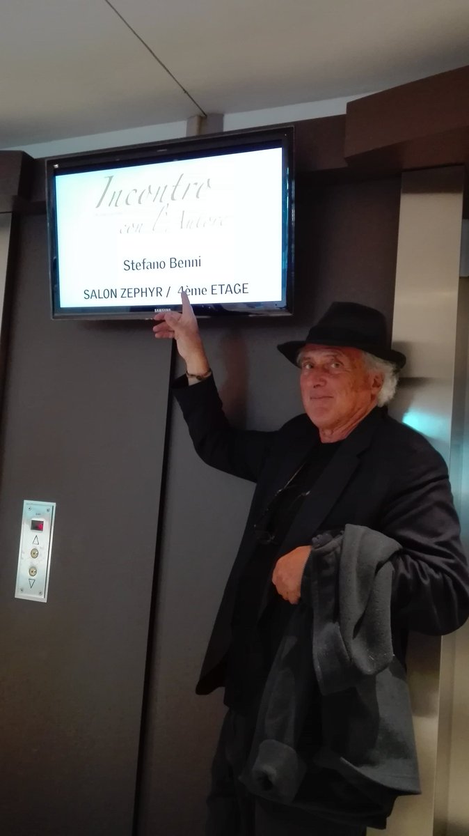 Anche nella bellezza c'è una crepa.
#Benni

#MonteCarlo #IncontroConLAutore su #MonteCarloIn #Parole #FotoMia
montecarloin.net/arte-cultura_2…