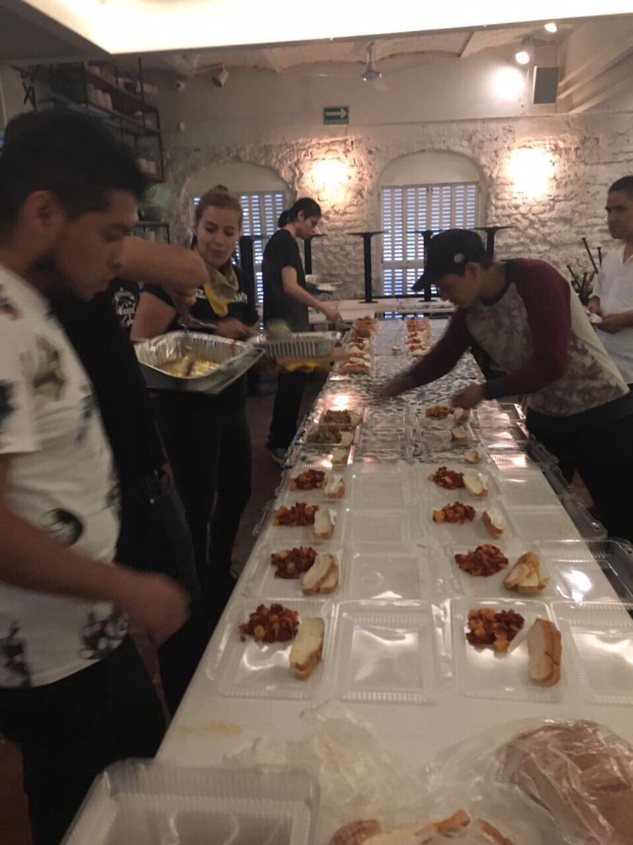 Trabajando con <a href="/ParamountMexico/">Paramount Pictures México</a> para seguir ayudando a rescatistas y voluntarios de este gran percance. ¡Gracias por su apoyo! #fuerzamexico