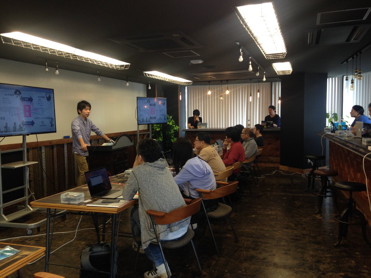 公式 さくらインターネット 福岡 福岡オフィスで 名前を変えて帰ってきた Iotプラットフォーム Sakura Io 福岡 を開催中 昨日のデブサミに続き 福岡市で盛り上がっているlora含むiotの通信とsakura Ioハンズオンを行なっています Sakuraio