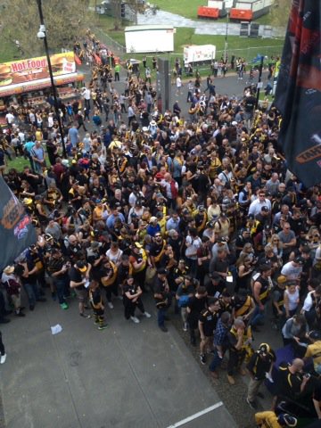 Is there another team playing today??? #AFLTigersGiants