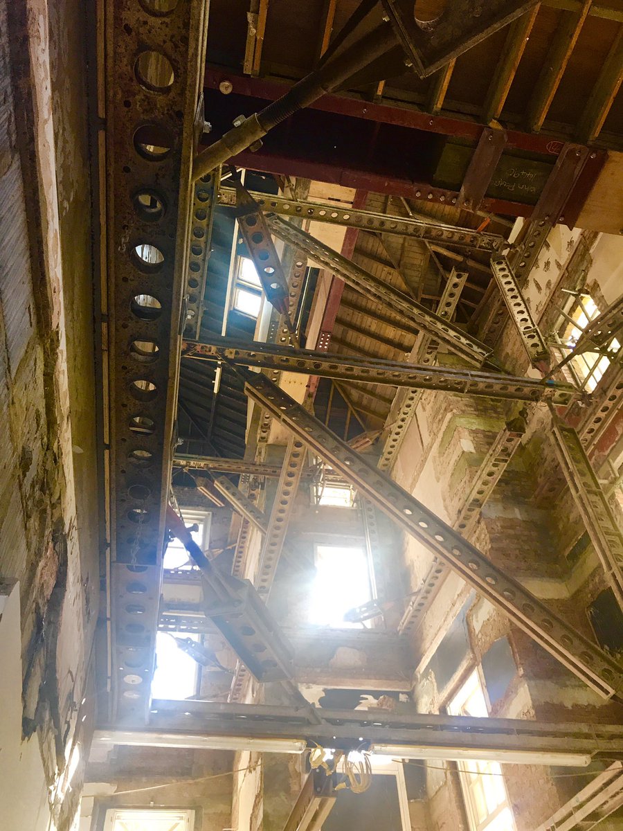 Facade retention in SW10 with <a href="/HTS_London/">Heyne Tillett Steel</a>
