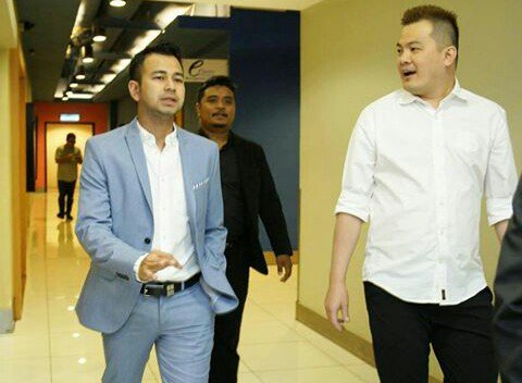 diichandii's tweet photo. Aura boss nya memancar 😍
Pak @RaffiAhmadLagi sering" begini aja lah .. https://t.co/KGMECYRWUQ