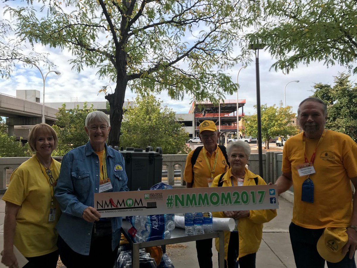 NMDentalFndn's tweet photo. Thank you to everyone who has been patiently waiting outside. We open in 30 minutes. #Day2 #NMMOM2017  https://t.co/ZDu4rpilT7 https://t.co/BhM3Qr1uoS