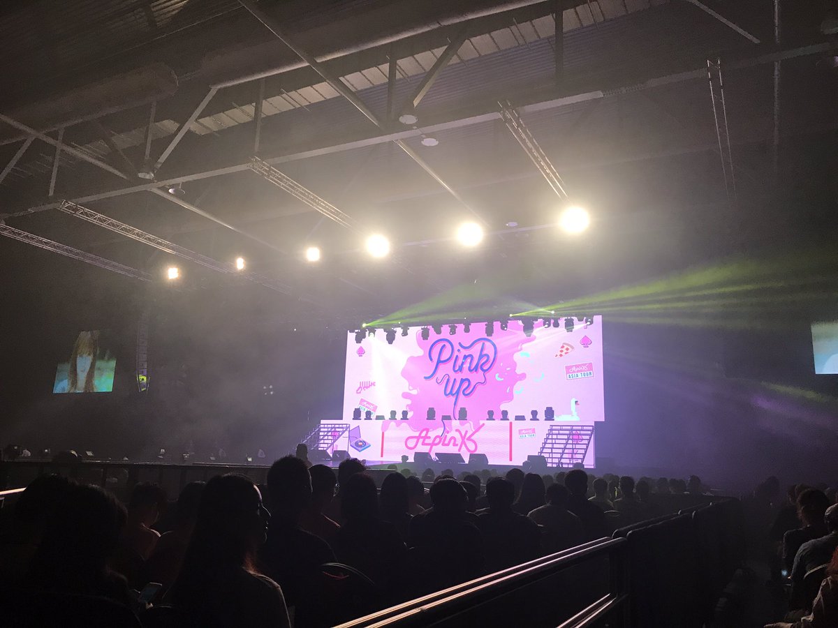 とりあえず中には入れました(^^;;