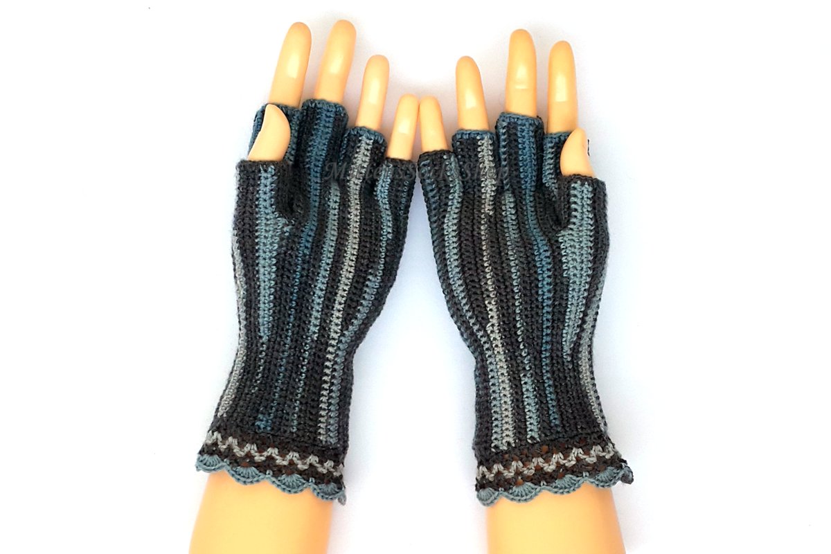 mittenssocks's tweet photo. https://t.co/Z02VW9cJ22 #mittenssocksshop #etsyshop #Fingerlessgloves #handwarmers #armwarmers #crochet #wristwarmers #handmade #halffinger https://t.co/q9nkXCzCQh