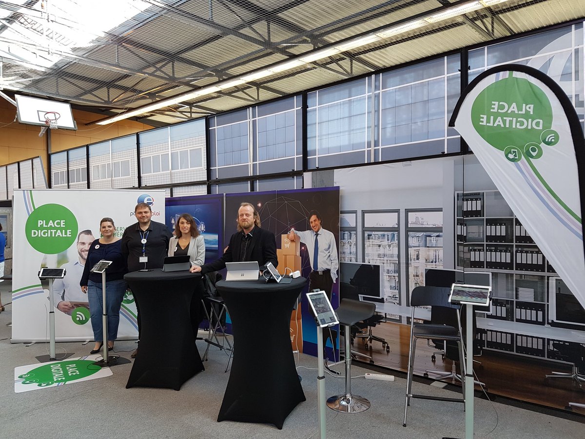Place digitale @poleemploi_HDF, c'est parti pour le deuxième jour au forum #BethuneSmartCity pour découvrir l'offre de service digitale